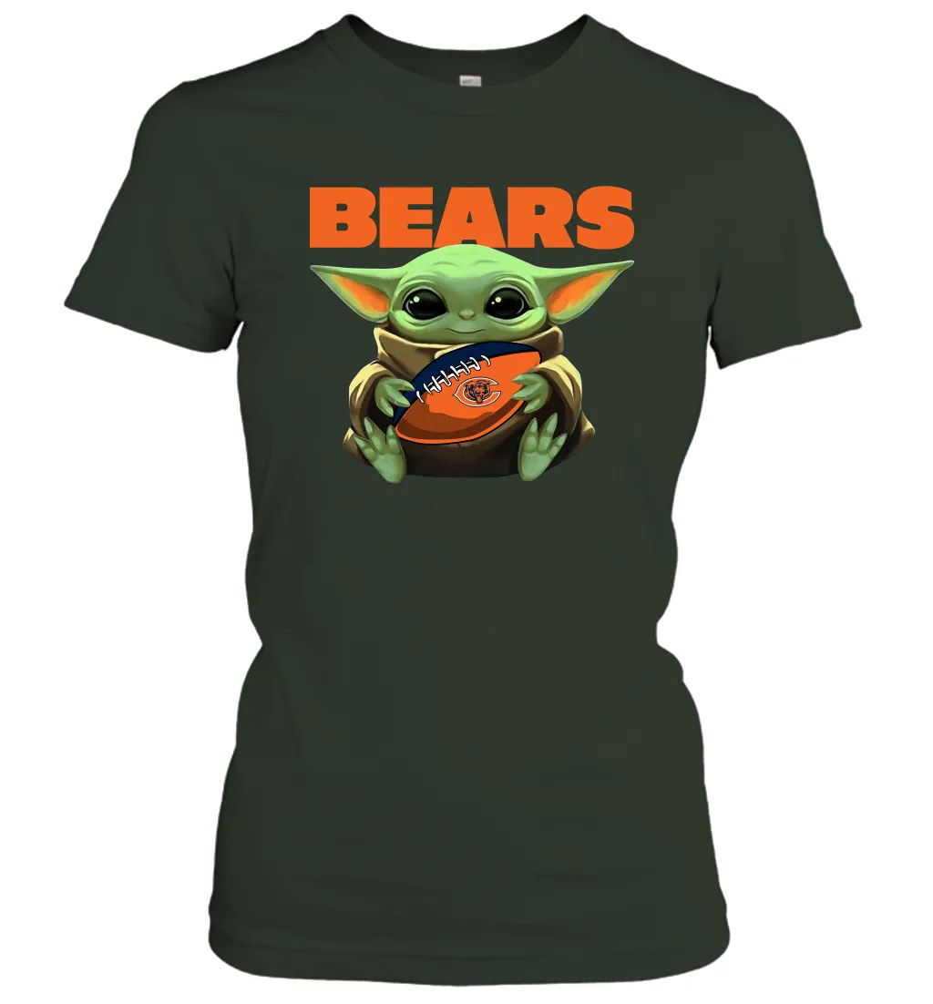 Baby Yoda Loves The Chicago Bears Star Wars Baby Yoda Hugs Bears NFL Womens T-Shirt