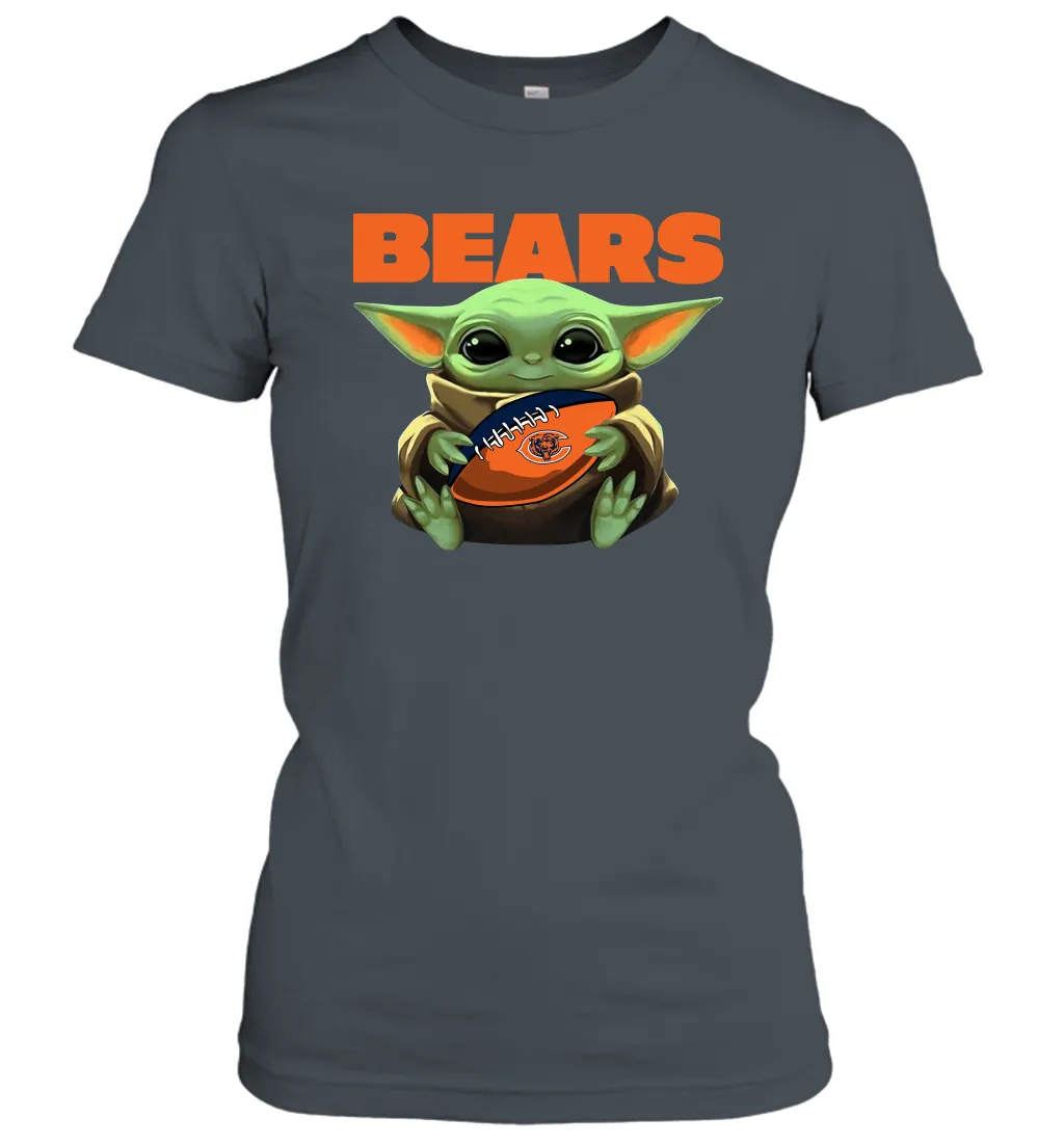 Baby Yoda Loves The Chicago Bears Star Wars Baby Yoda Hugs Bears NFL Womens T-Shirt