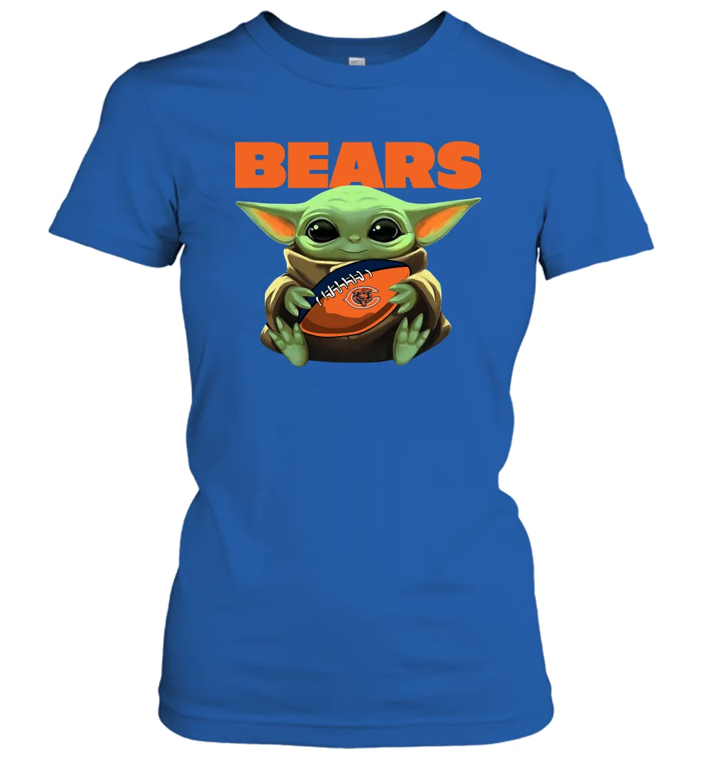 Baby Yoda Loves The Chicago Bears Star Wars Baby Yoda Hugs Bears NFL Womens T-Shirt