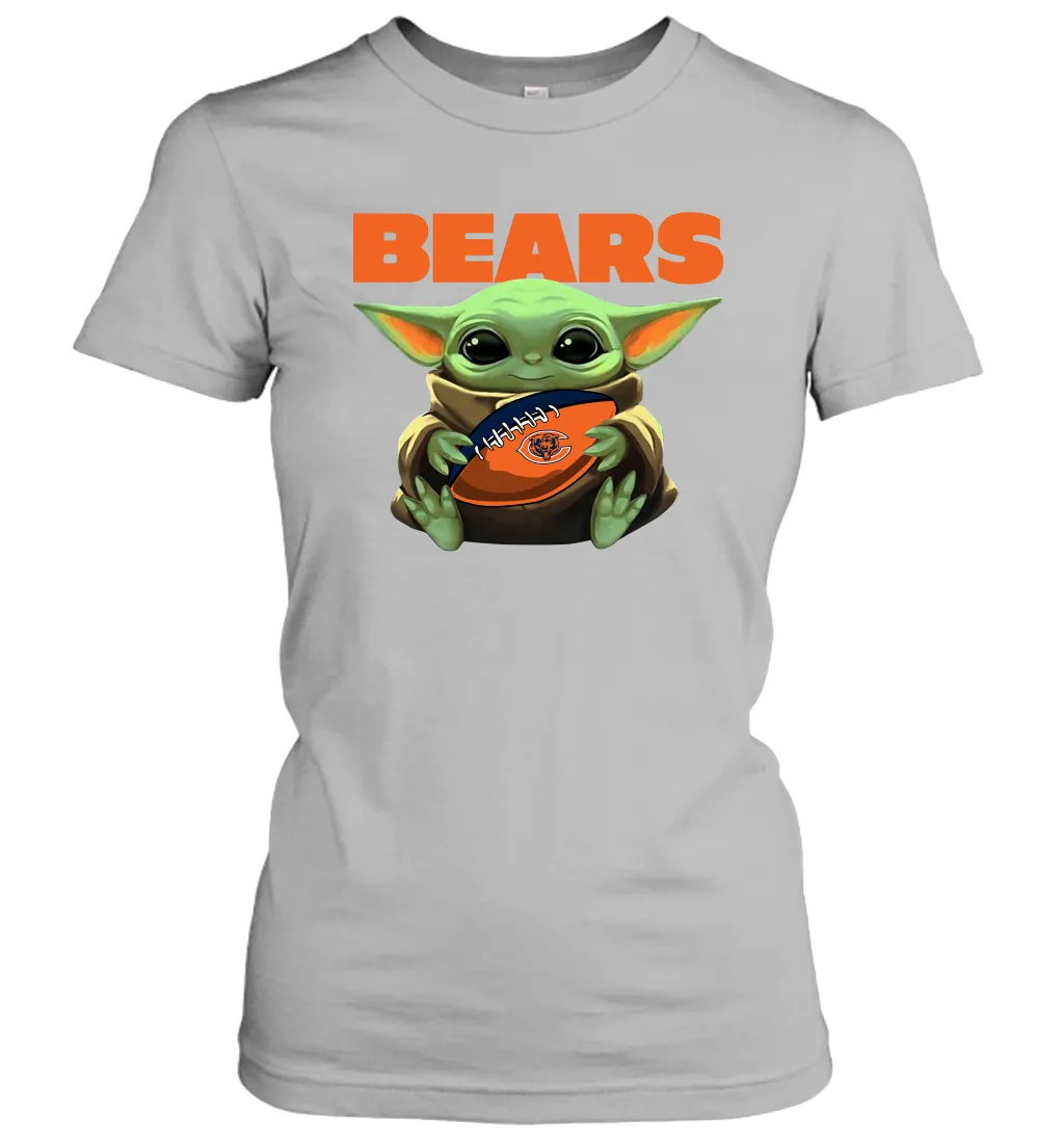 Baby Yoda Loves The Chicago Bears Star Wars Baby Yoda Hugs Bears NFL Womens T-Shirt