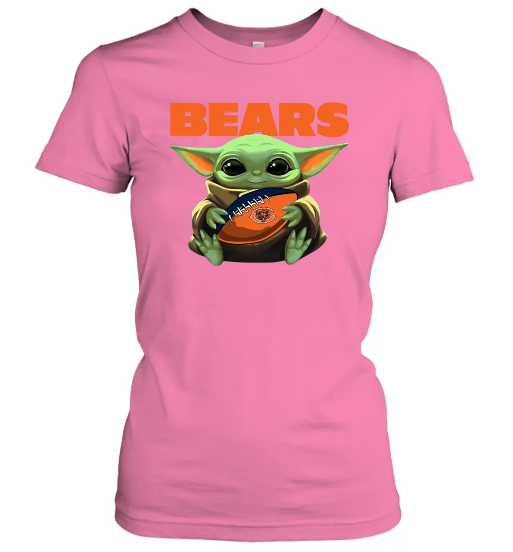 Baby Yoda Loves The Chicago Bears Star Wars Baby Yoda Hugs Bears NFL Womens T-Shirt