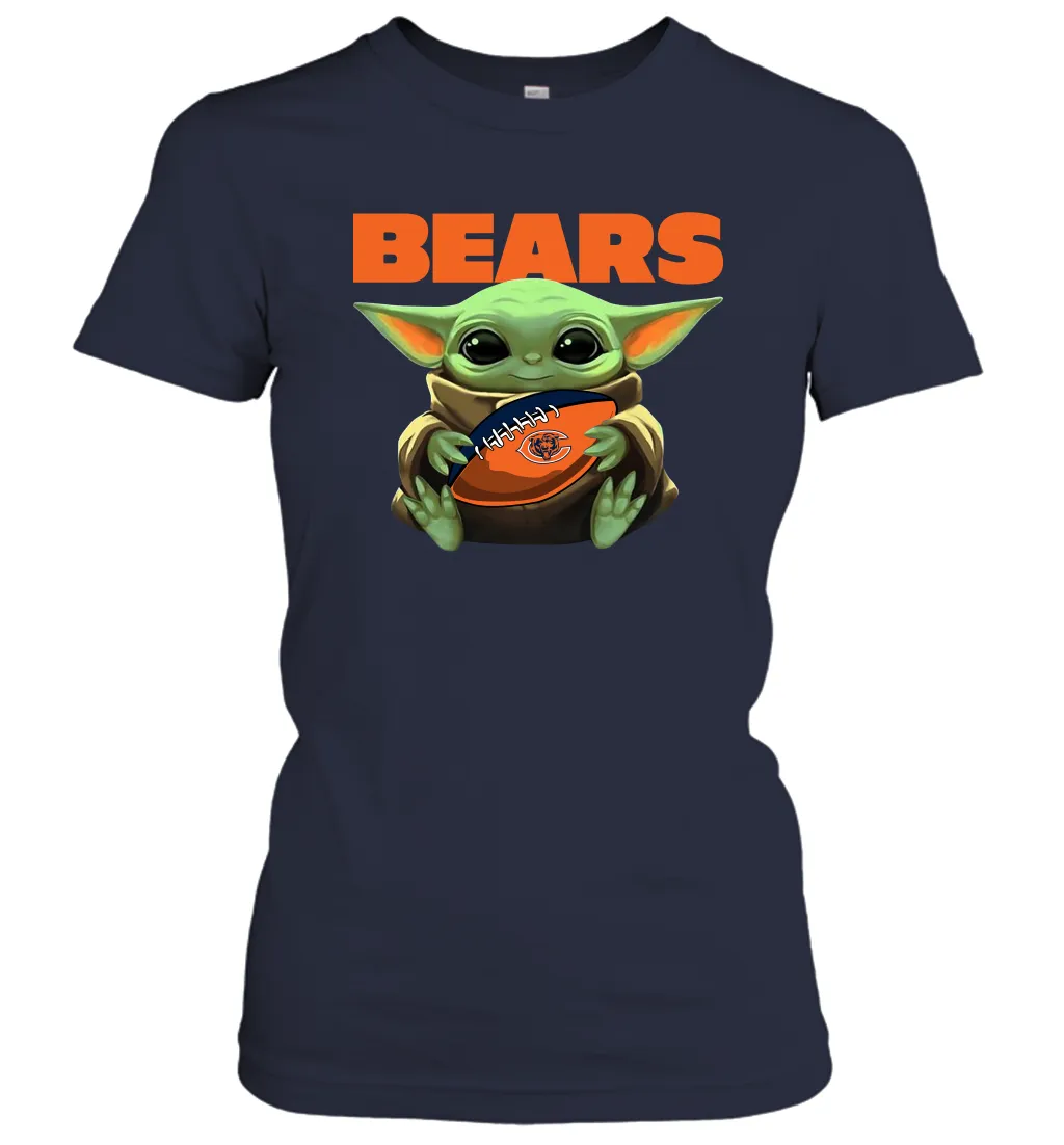 Baby Yoda Loves The Chicago Bears Star Wars Baby Yoda Hugs Bears NFL Womens T-Shirt
