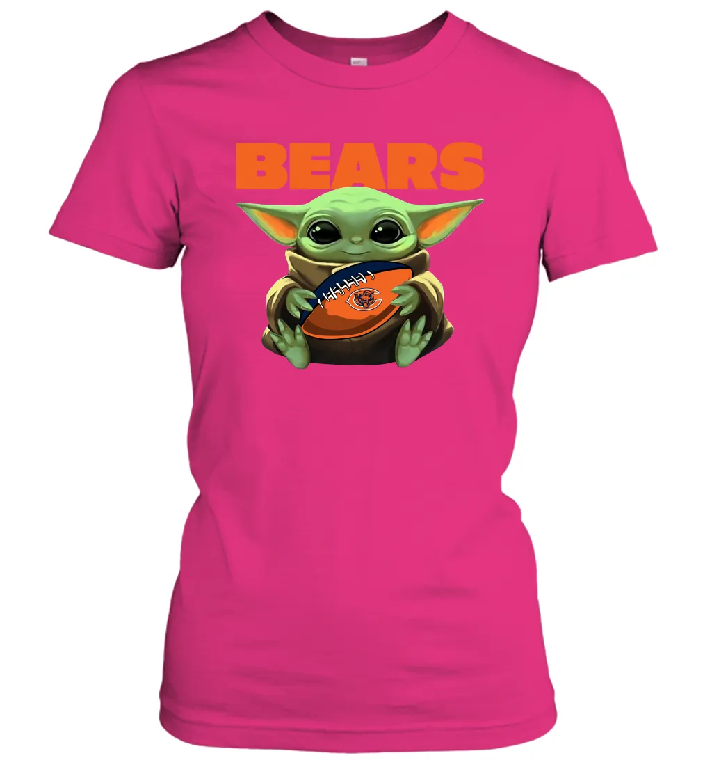 Baby Yoda Loves The Chicago Bears Star Wars Baby Yoda Hugs Bears NFL Womens T-Shirt