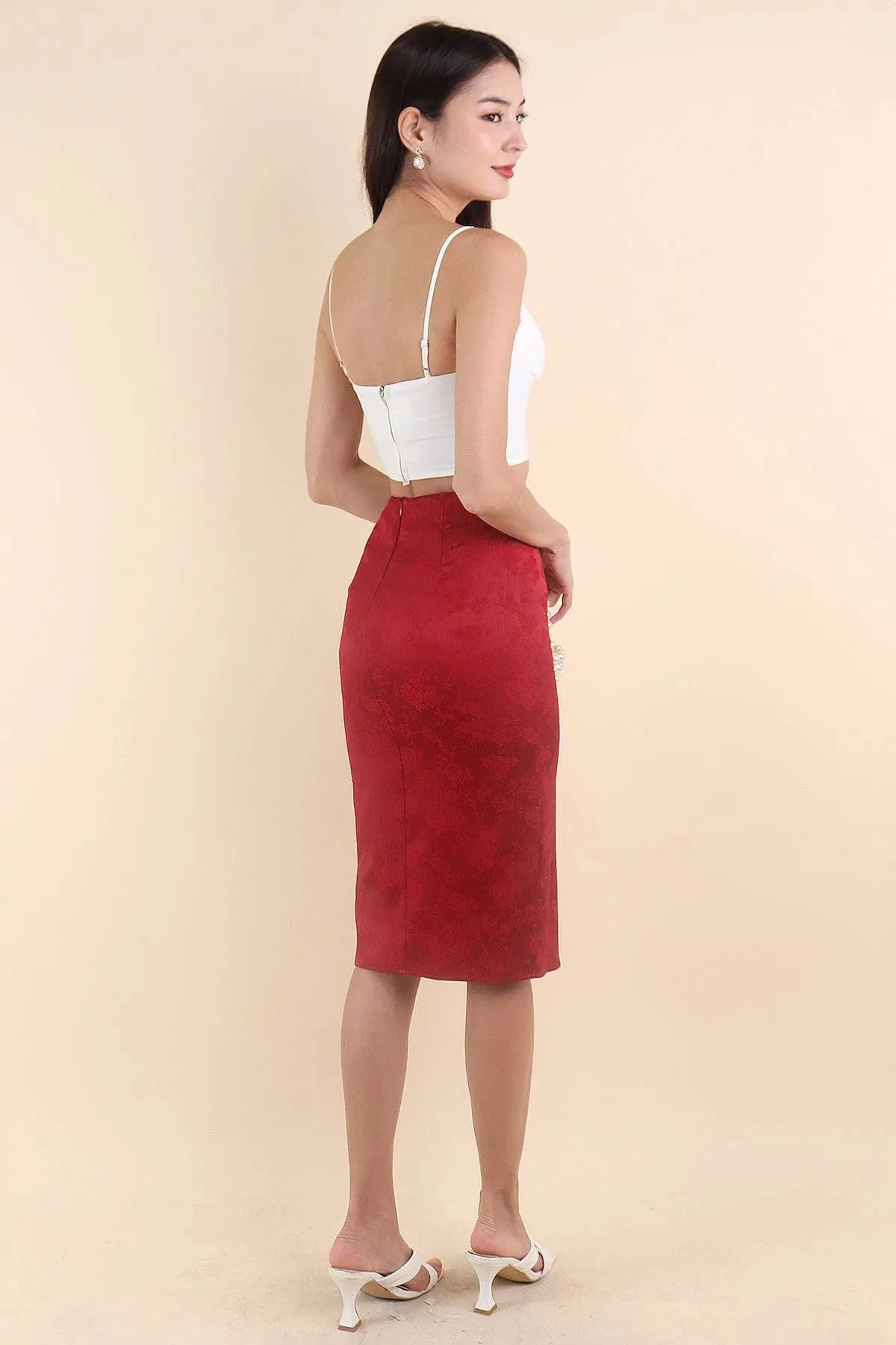 BLOSSOM EMBOSSED MIDI SKIRT IN WINE RED