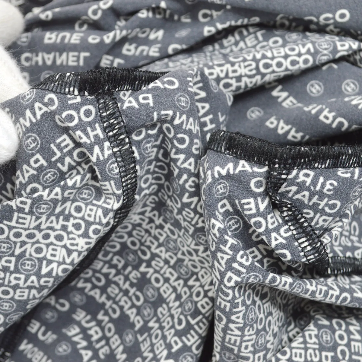 Chanel 2009 Spring logo-print V-neck T-shirt #34