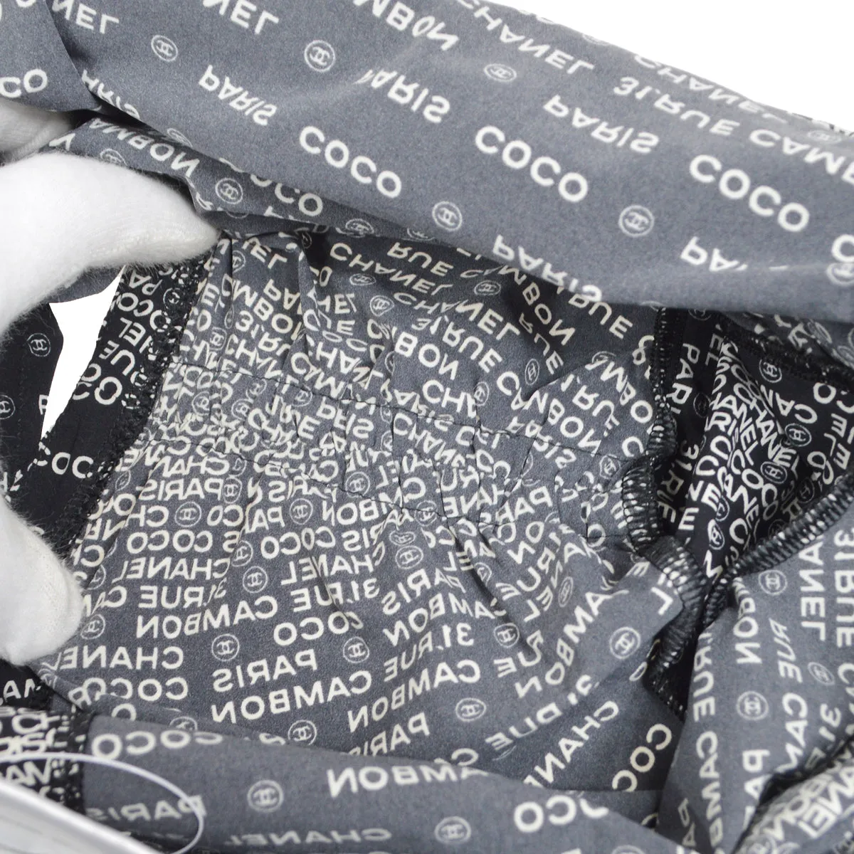 Chanel 2009 Spring logo-print V-neck T-shirt #34