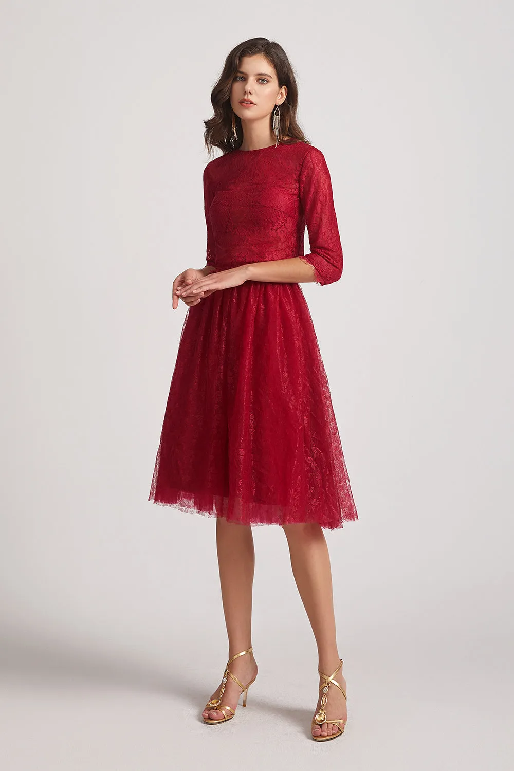 Round Neckline 3/4 Sleeves Knee Length Lace Short Bridesmaid Dresses (AF0136)