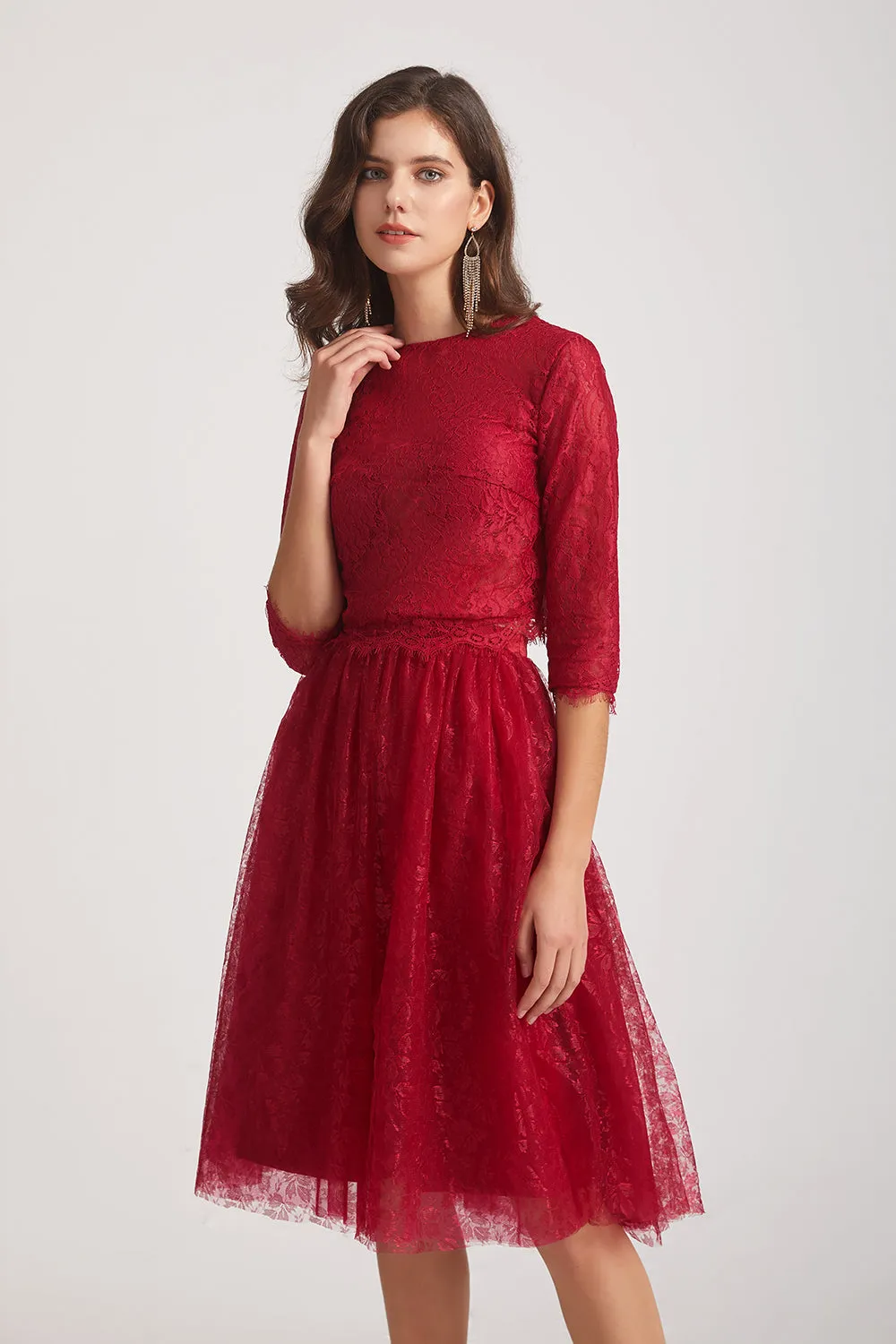 Round Neckline 3/4 Sleeves Knee Length Lace Short Bridesmaid Dresses (AF0136)