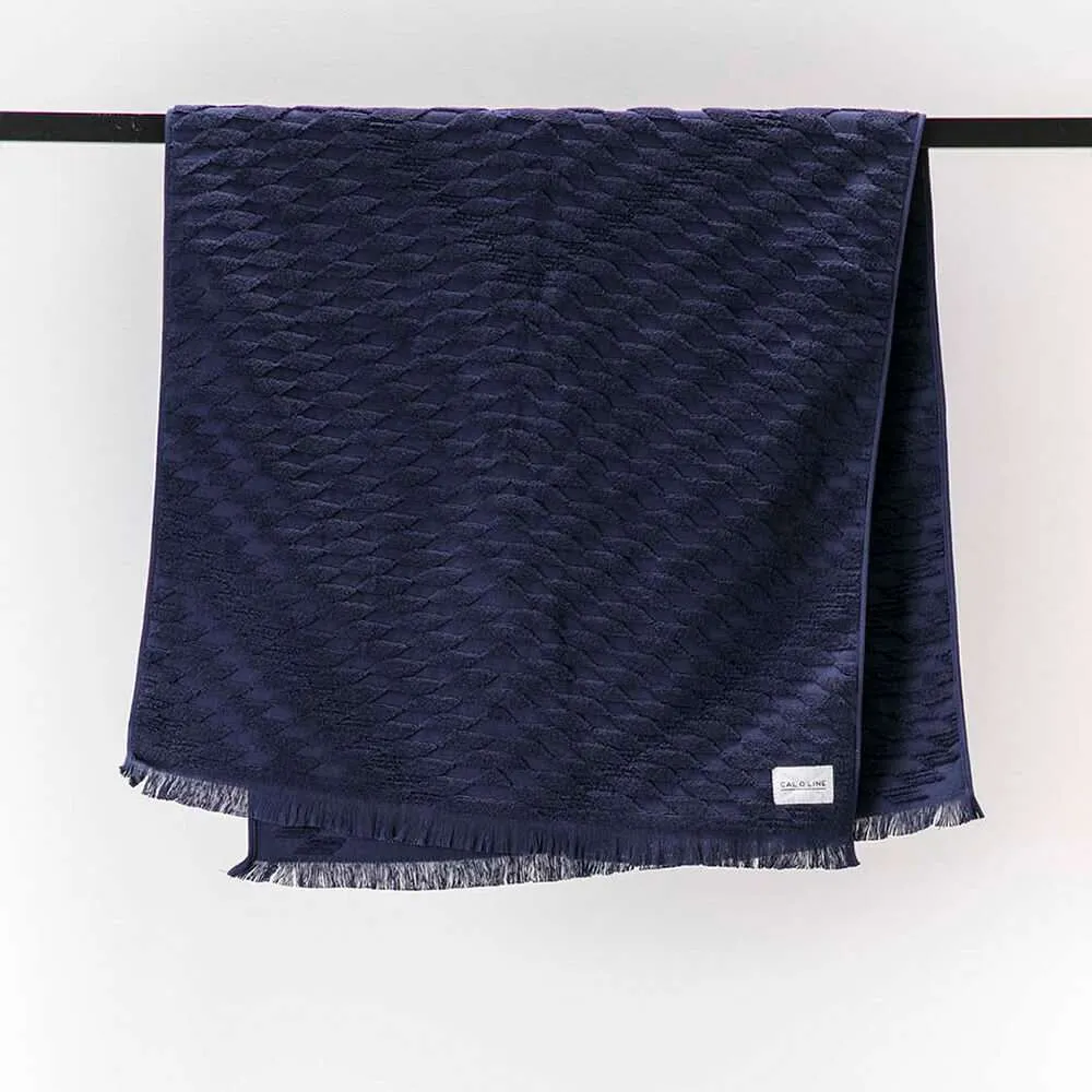 SOLID COLOR TOWEL